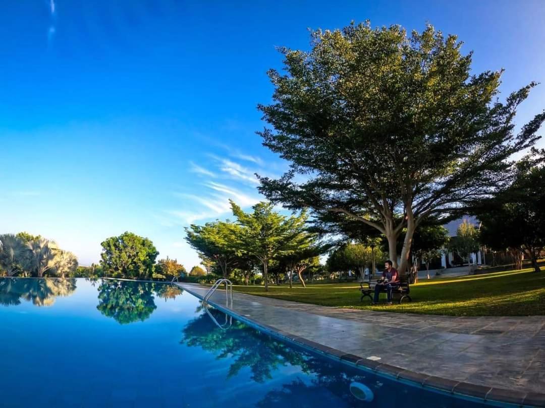 Birds Resort Hambantota Exterior foto