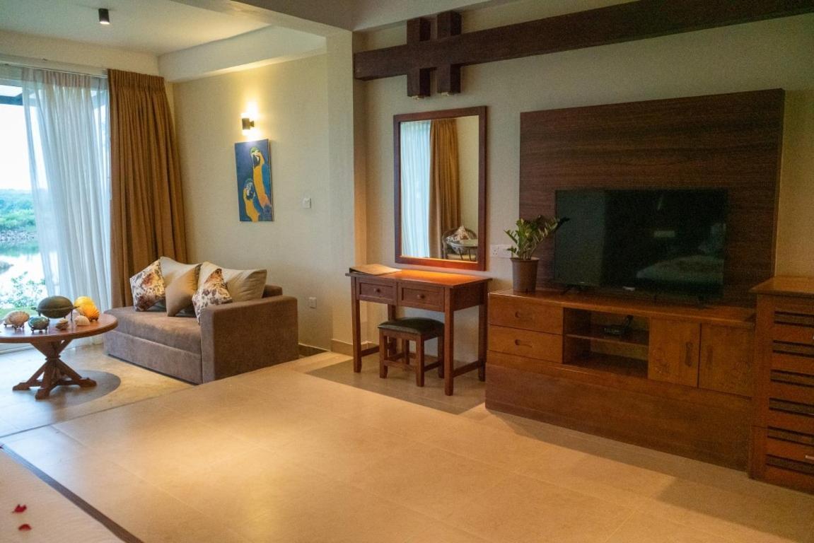 Birds Resort Hambantota Exterior foto